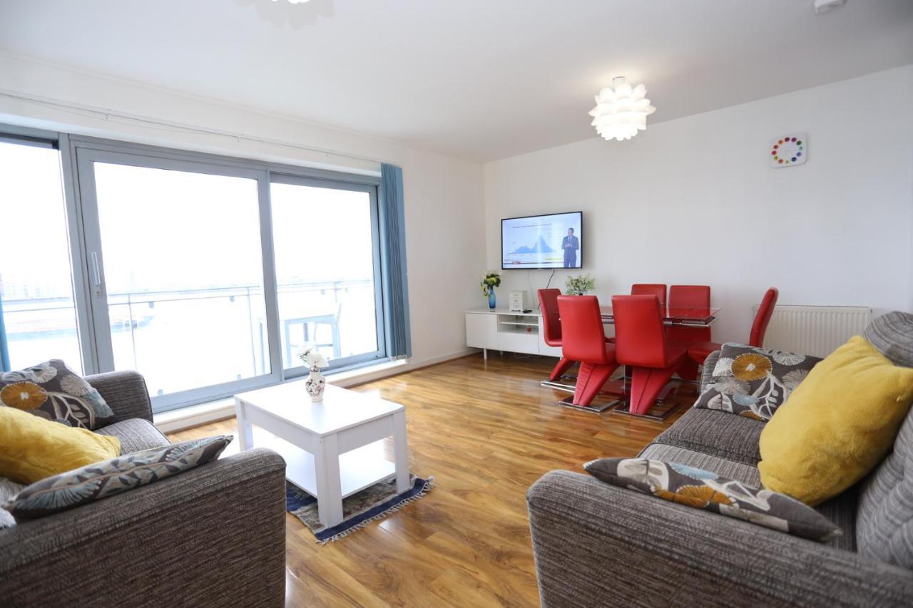 Lovely 2 Bed 2 Toilet Hill House River View Londres