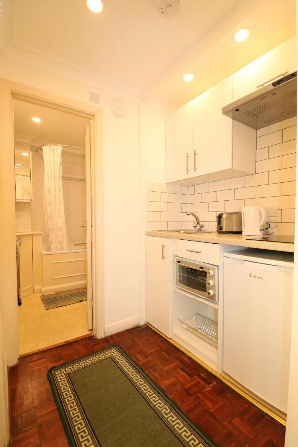 Bayswater Hyde Park Apartment