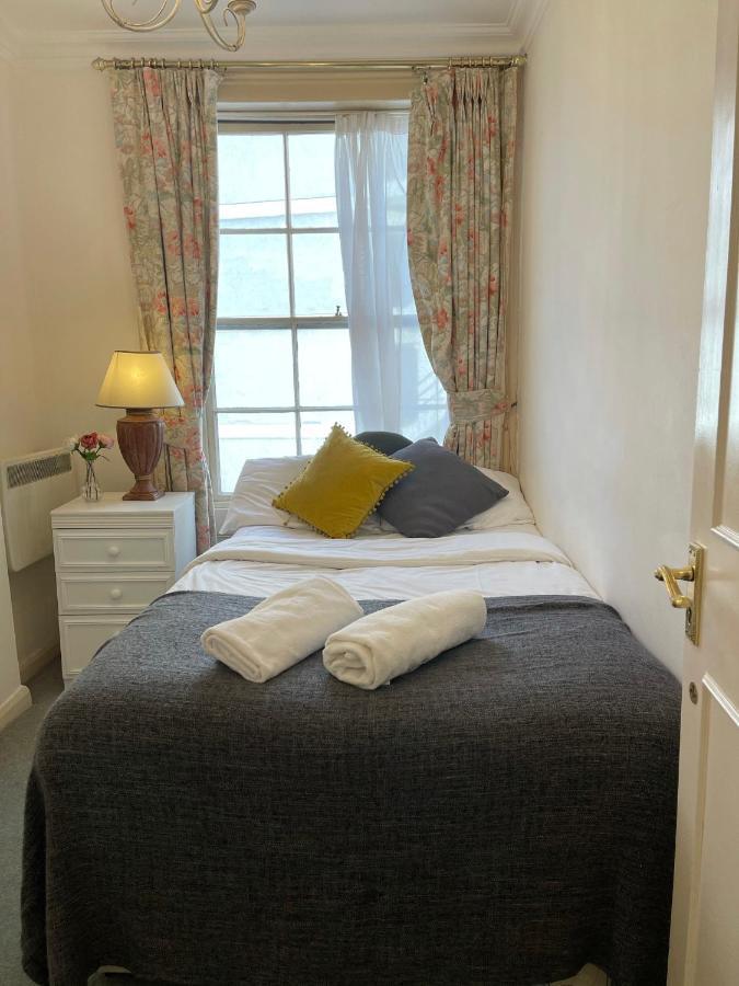 Bayswater Hyde Park * London