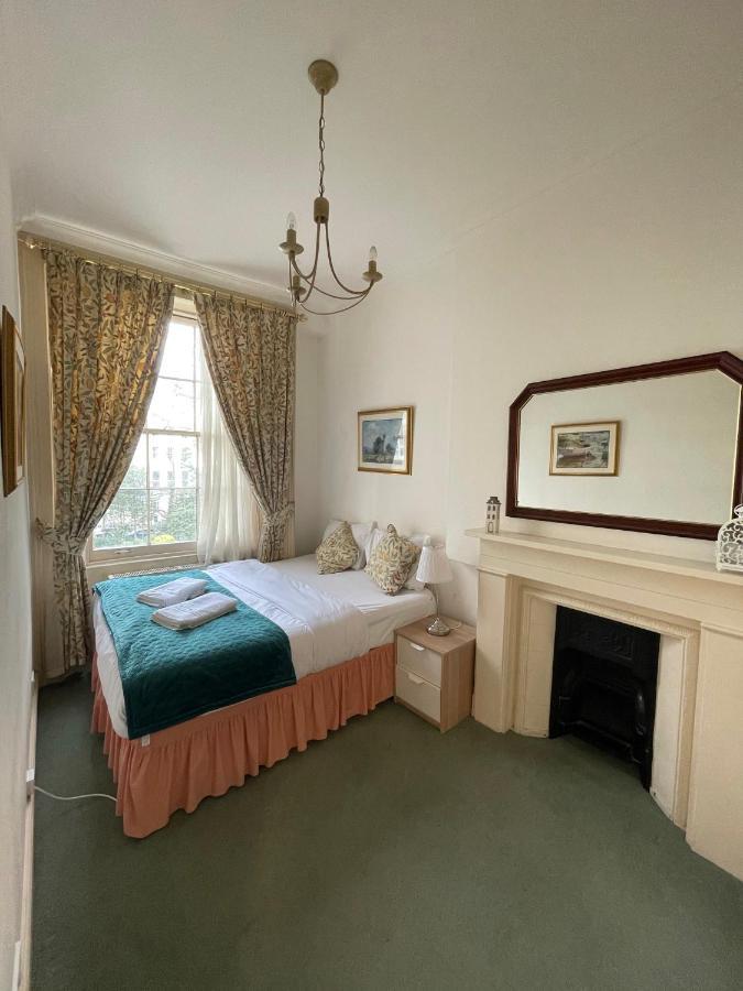 Bayswater Hyde Park Apartment *