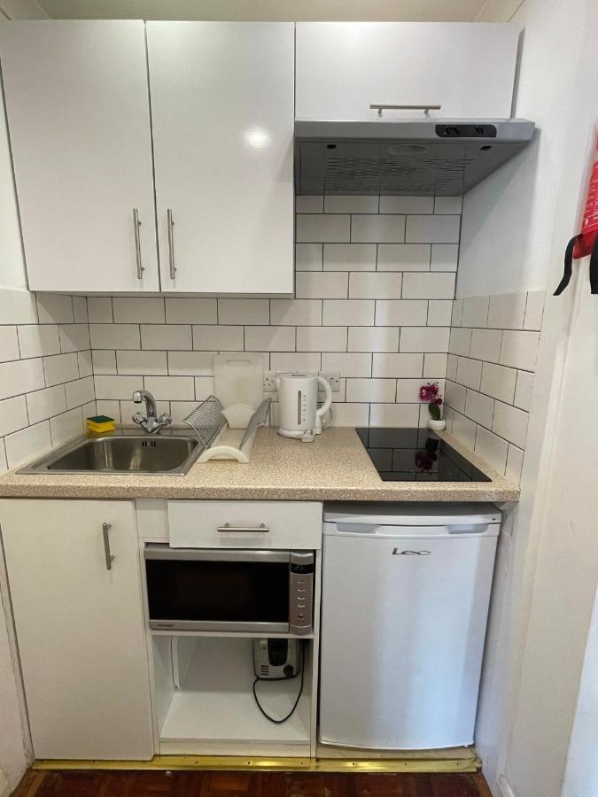 Bayswater Hyde Park * London