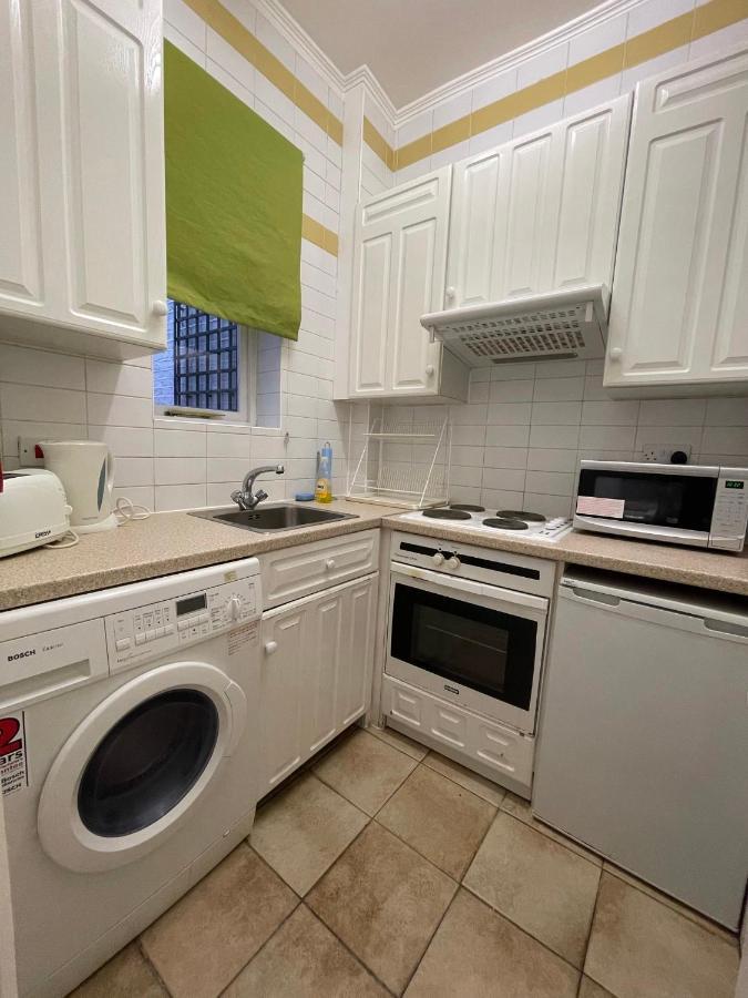Bayswater Hyde Park Apartment London