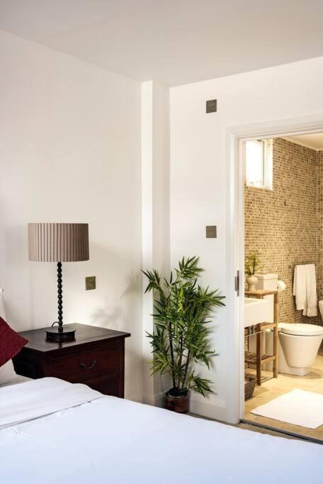 Penthouse Loft With Roof Terrace Not For Events Or Parties Apartment