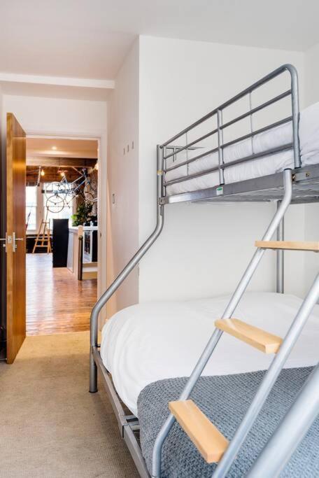 Penthouse Loft With Roof Terrace Not For Events Or Parties Apartment *