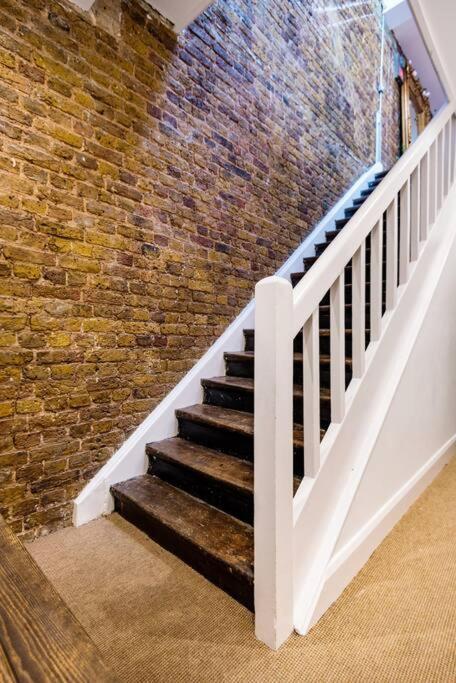 Penthouse Loft With Roof Terrace Not For Events Or Parties Apartment London