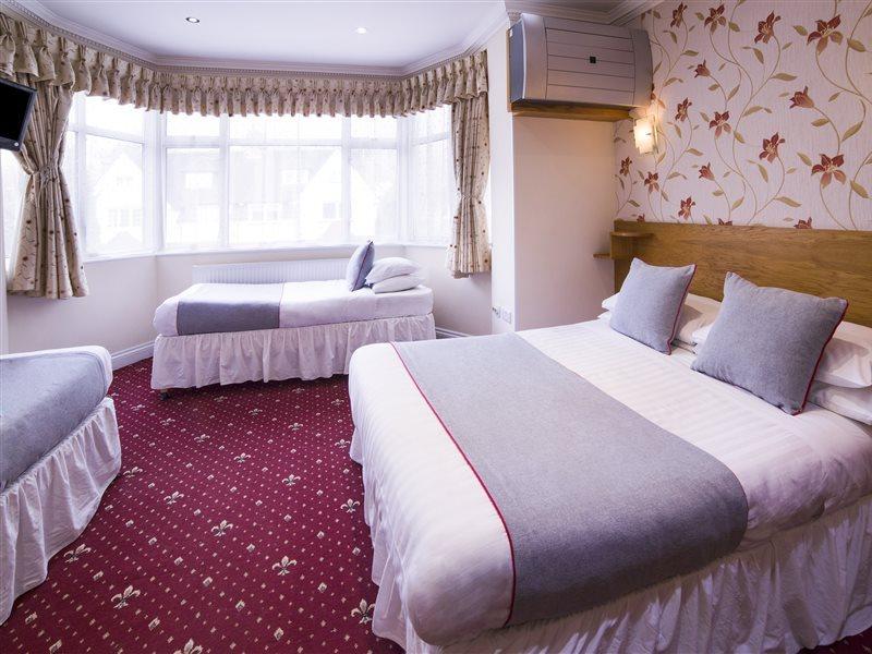 Anchor Hotel 3*