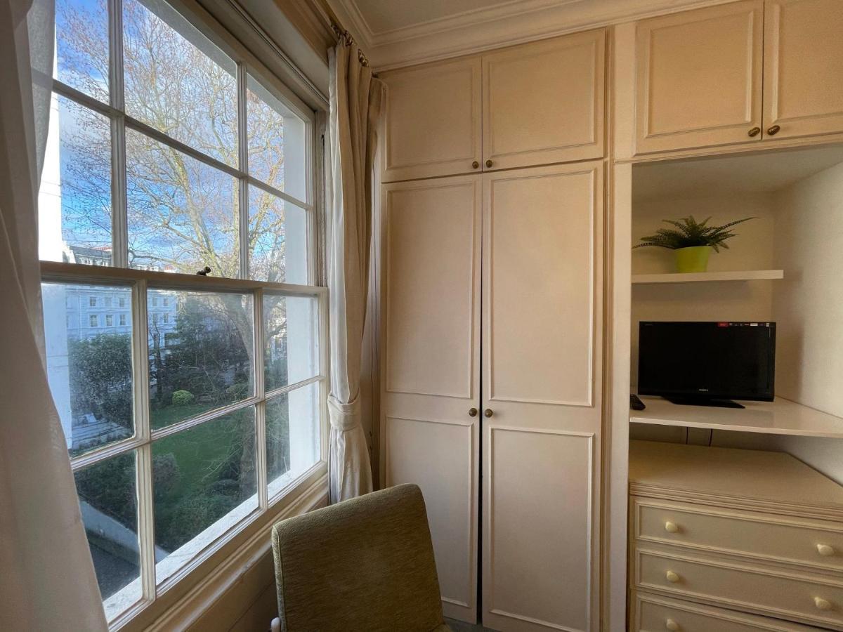 Bayswater Hyde Park *