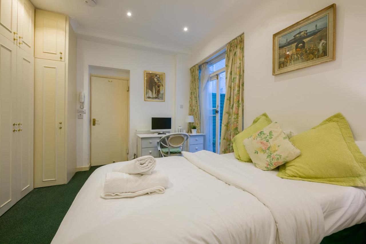 Bayswater Hyde Park *