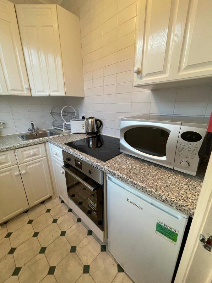 Bayswater Hyde Park Apartment *