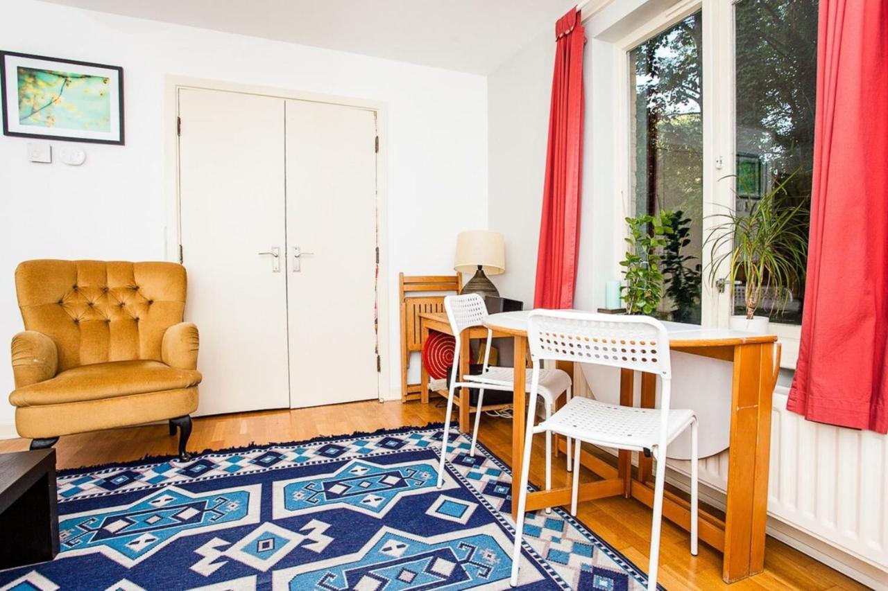 Charming Peaceful 2 Bedroom With Parking And Garden * Londres