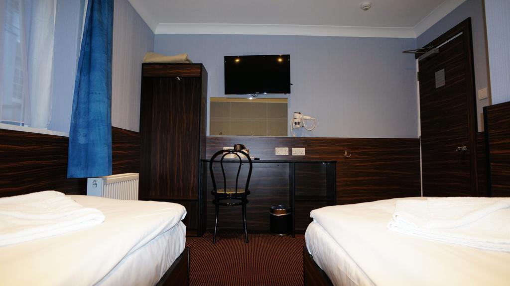 Hotel Crestfield 2*