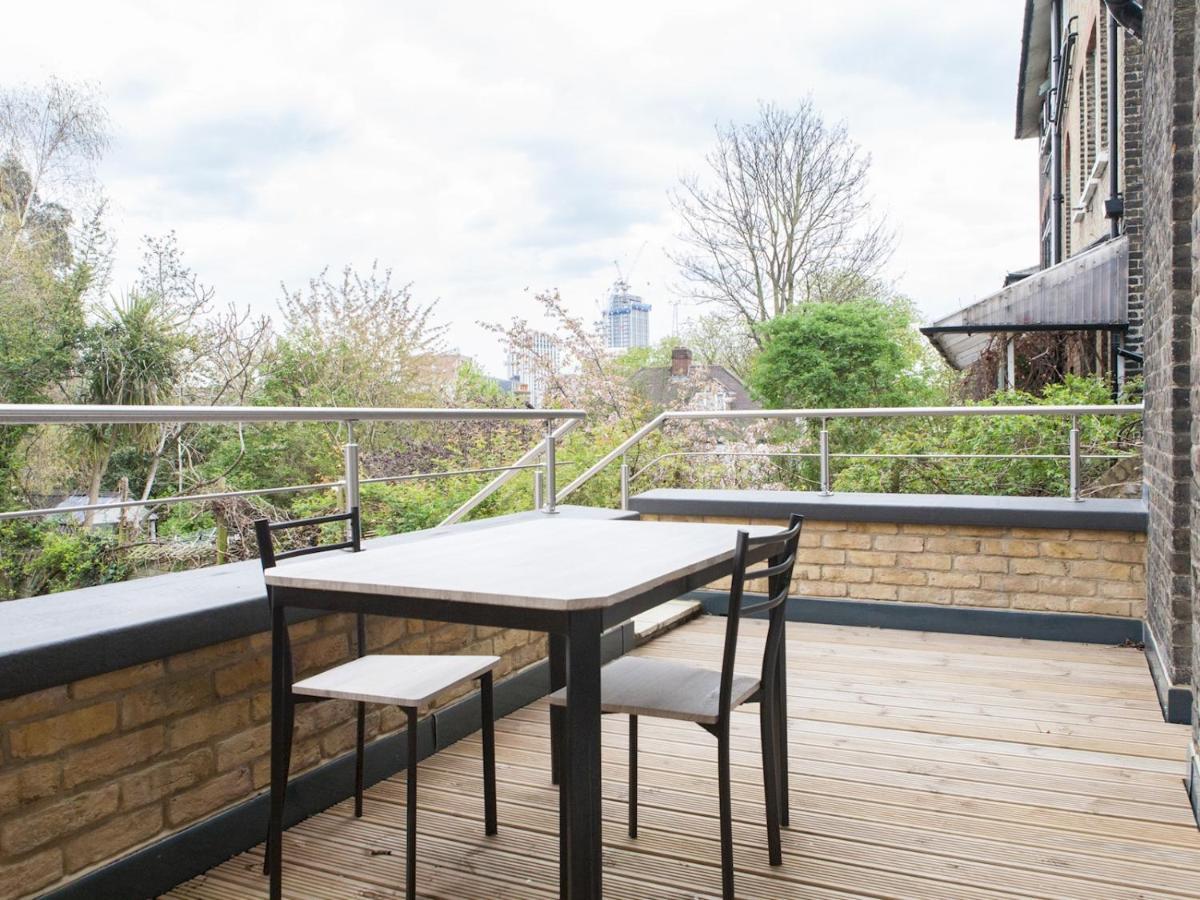 Pass The Keys - Spacious Flat With Private Sun Terrace In South East Appartement