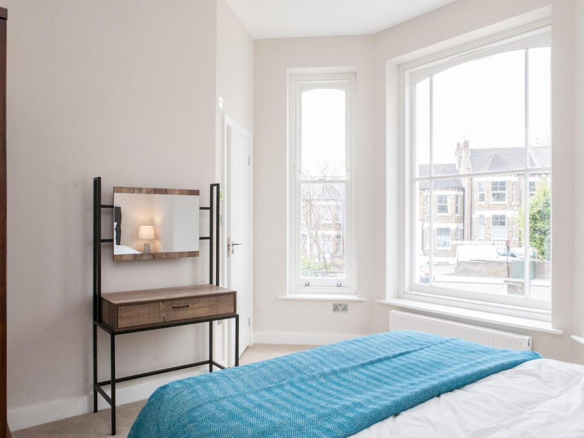 Appartement Pass The Keys - Spacious Flat With Private Sun Terrace In South East