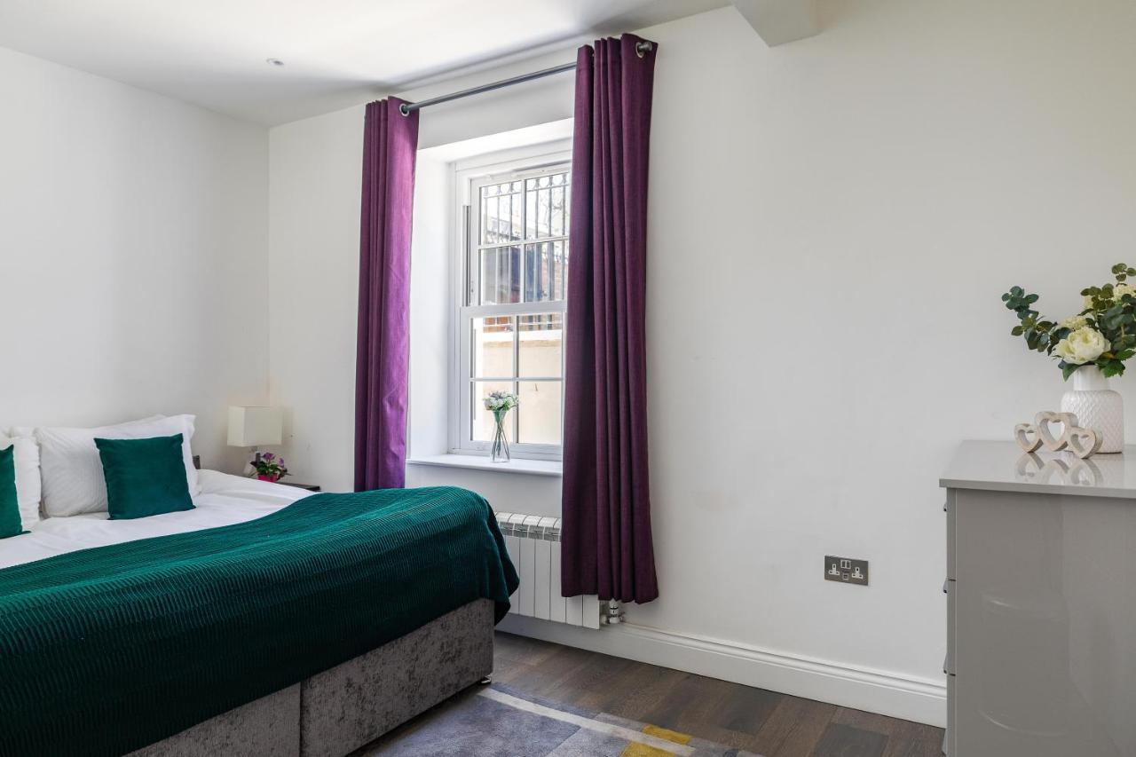 Carlton Vale * London