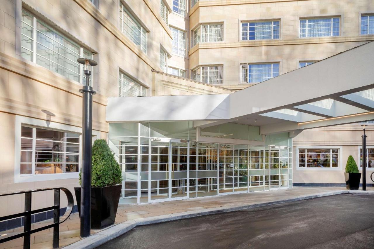 Meliá White House Apartahotel 4*