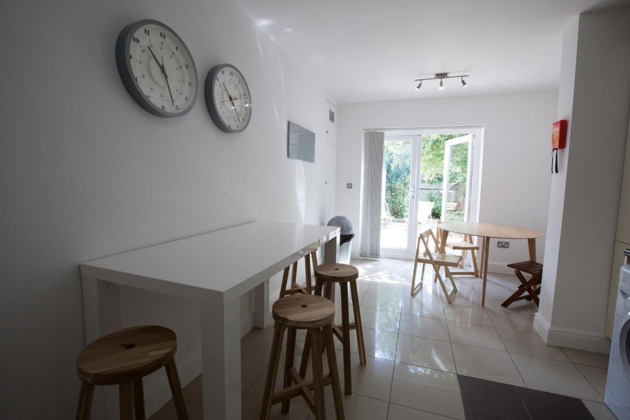 Tooting Rooms & Studio By Primecityhosts Pensión Londres
