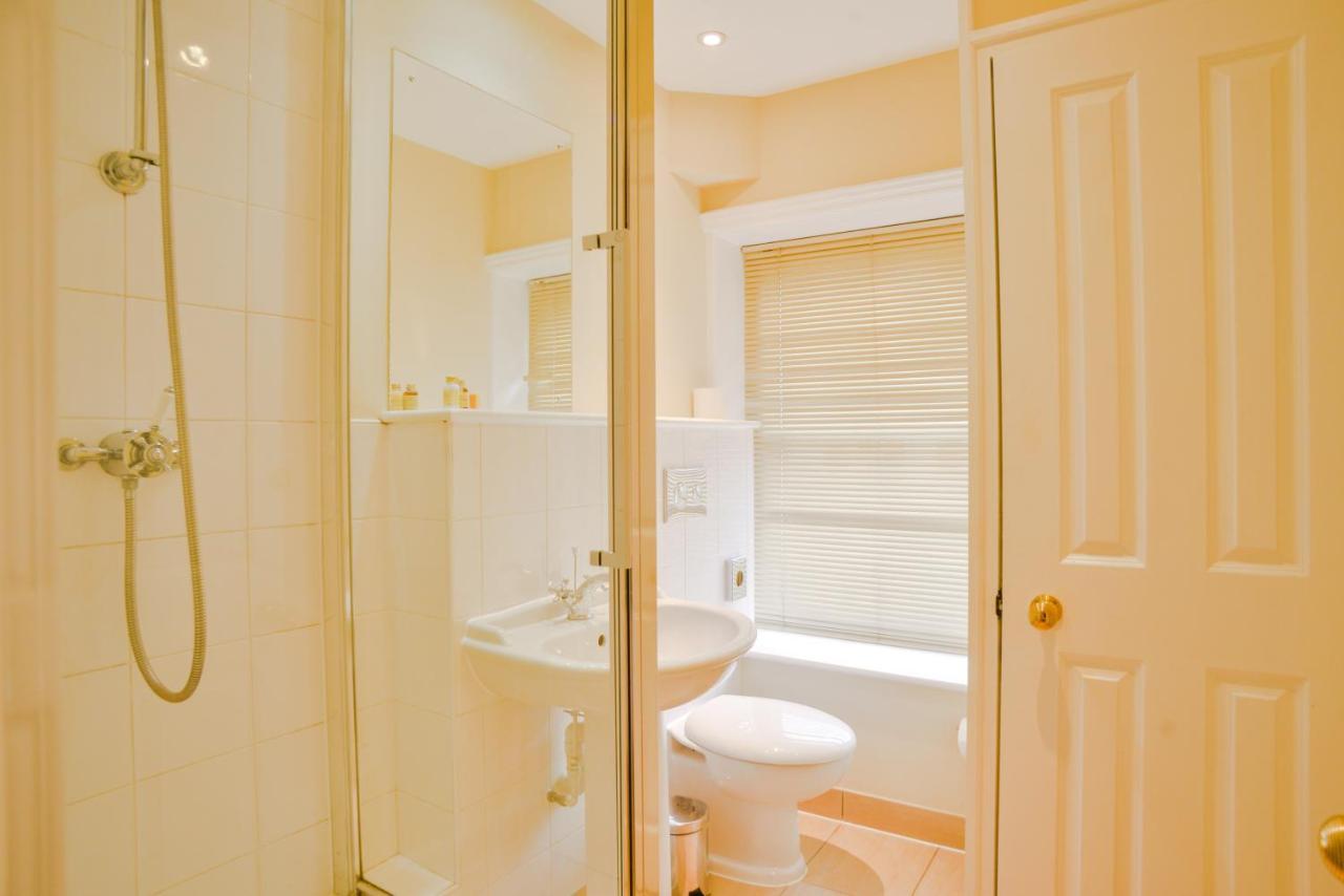 Apartment Leicester Square London