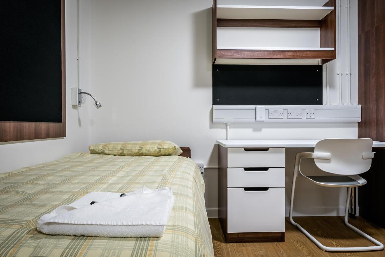 Apartment Lse Rosebery Hall London