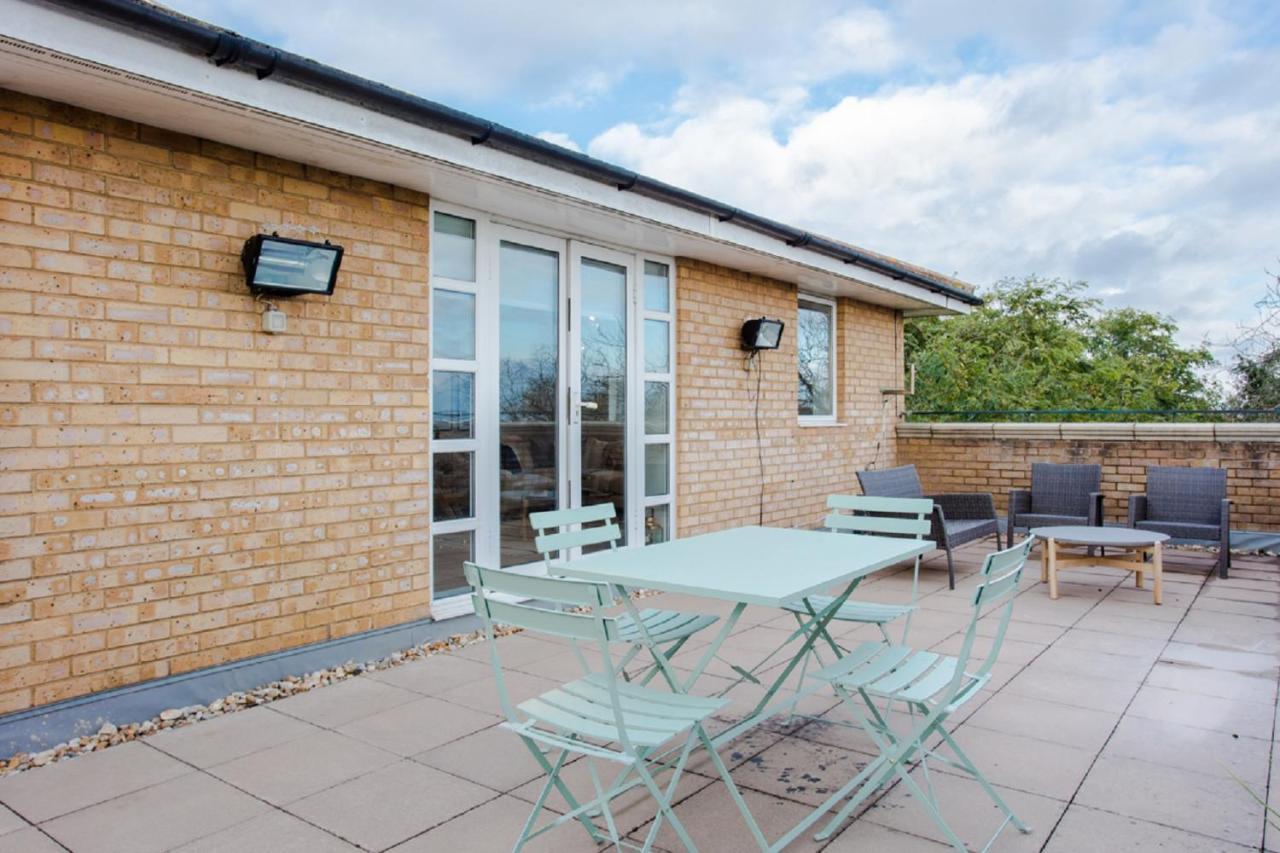 Apartamento The Sparkford Gardens - Lovely 2bdr With Balcony Londres