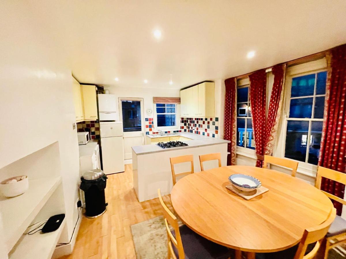 Appartement New Lovely 2-bedroom In Chelsea Londen