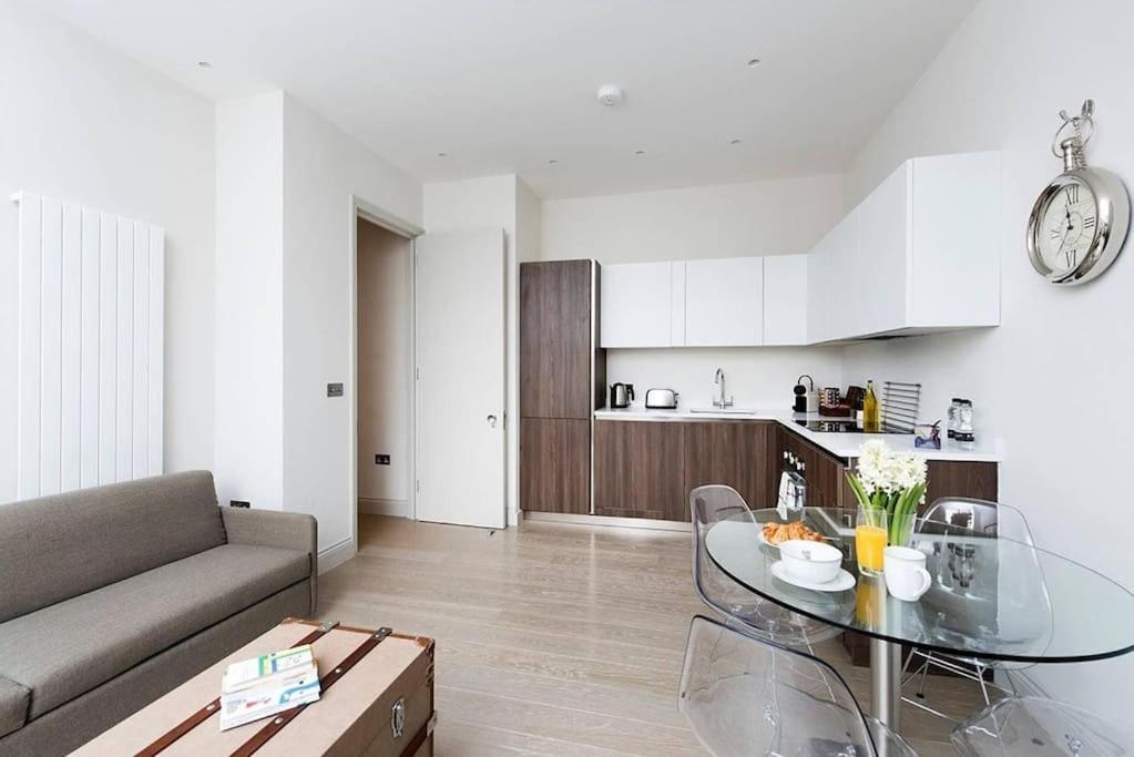 Apartment Recently Redecorated Bright 1br Near Shepherds Bush With Parking Soa *