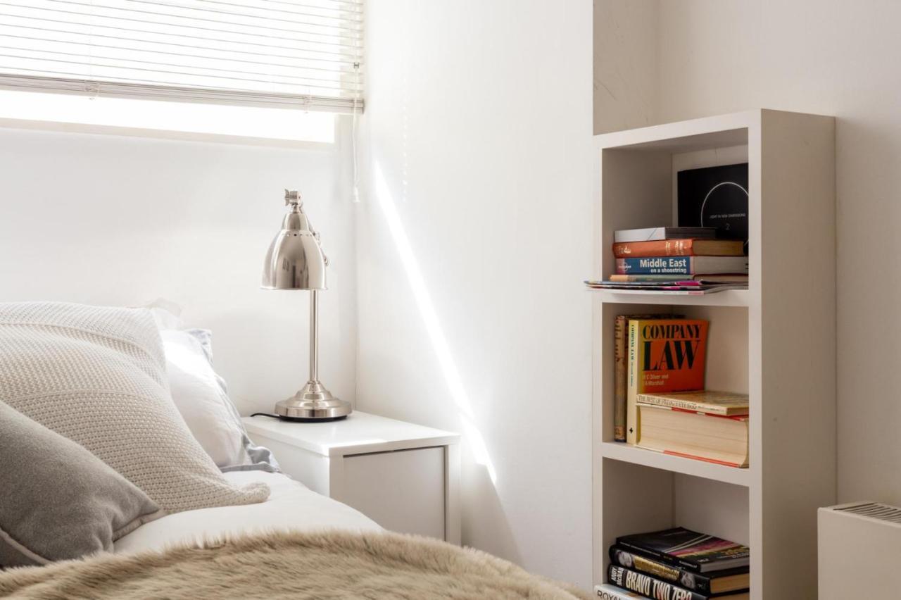 Сasa de vacaciones New Stunning 5bd Mews House