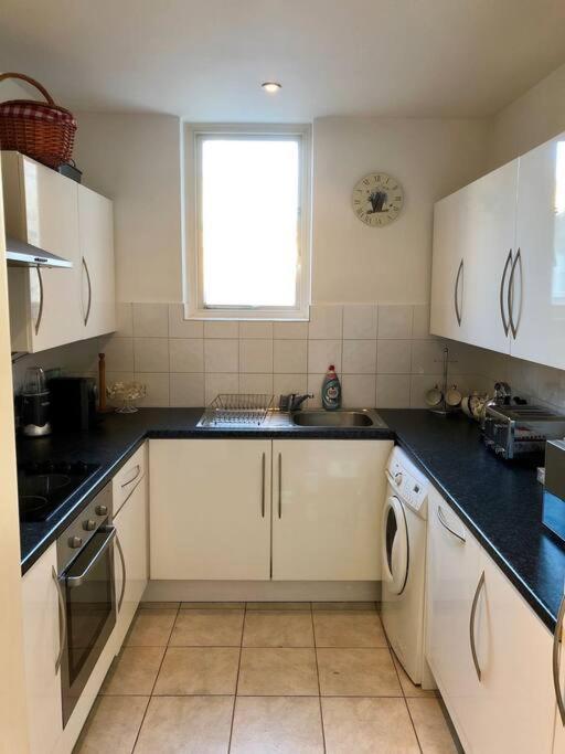 Spacious In The Heart Of Camden Town Londres