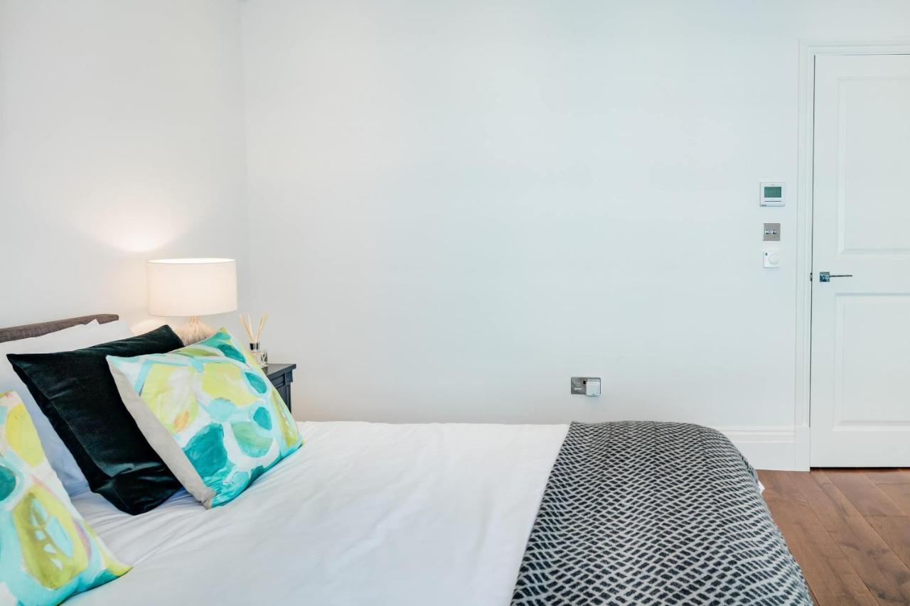 Appartement Superb 3 Bed/bath Luxury + Ibiza Roof Terrace Londen