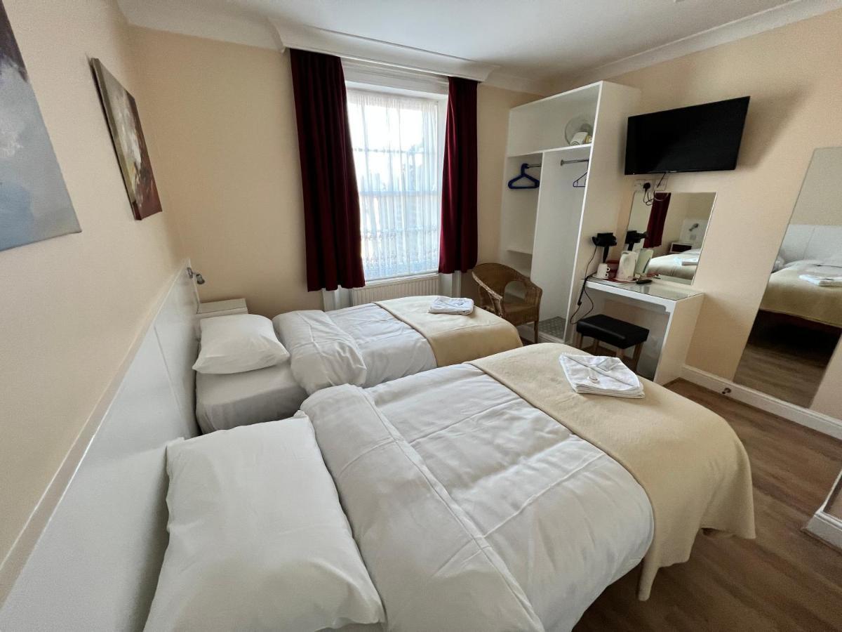 Melbourne House Hotel London