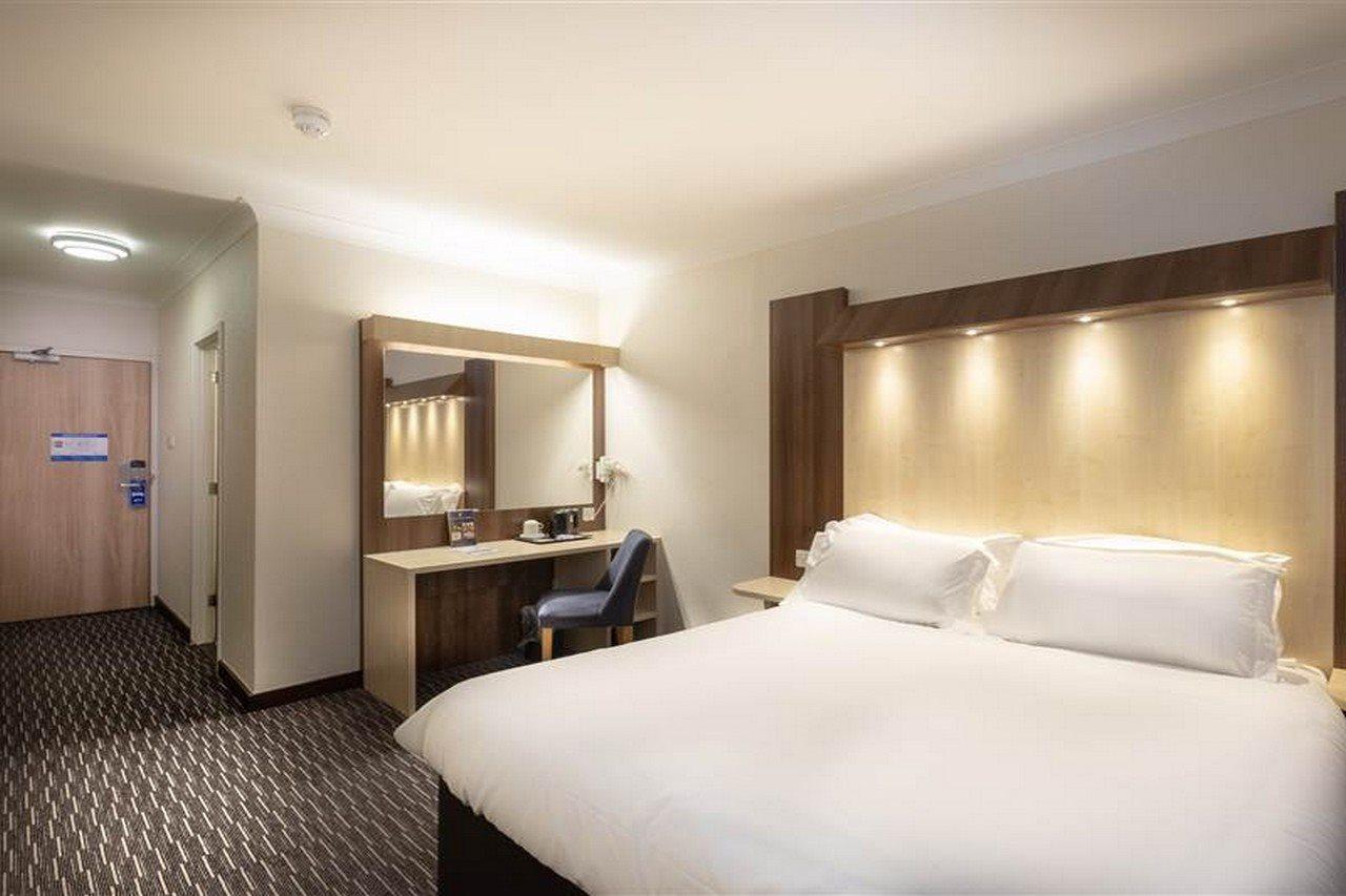 Hotel Sleeper At Royal National