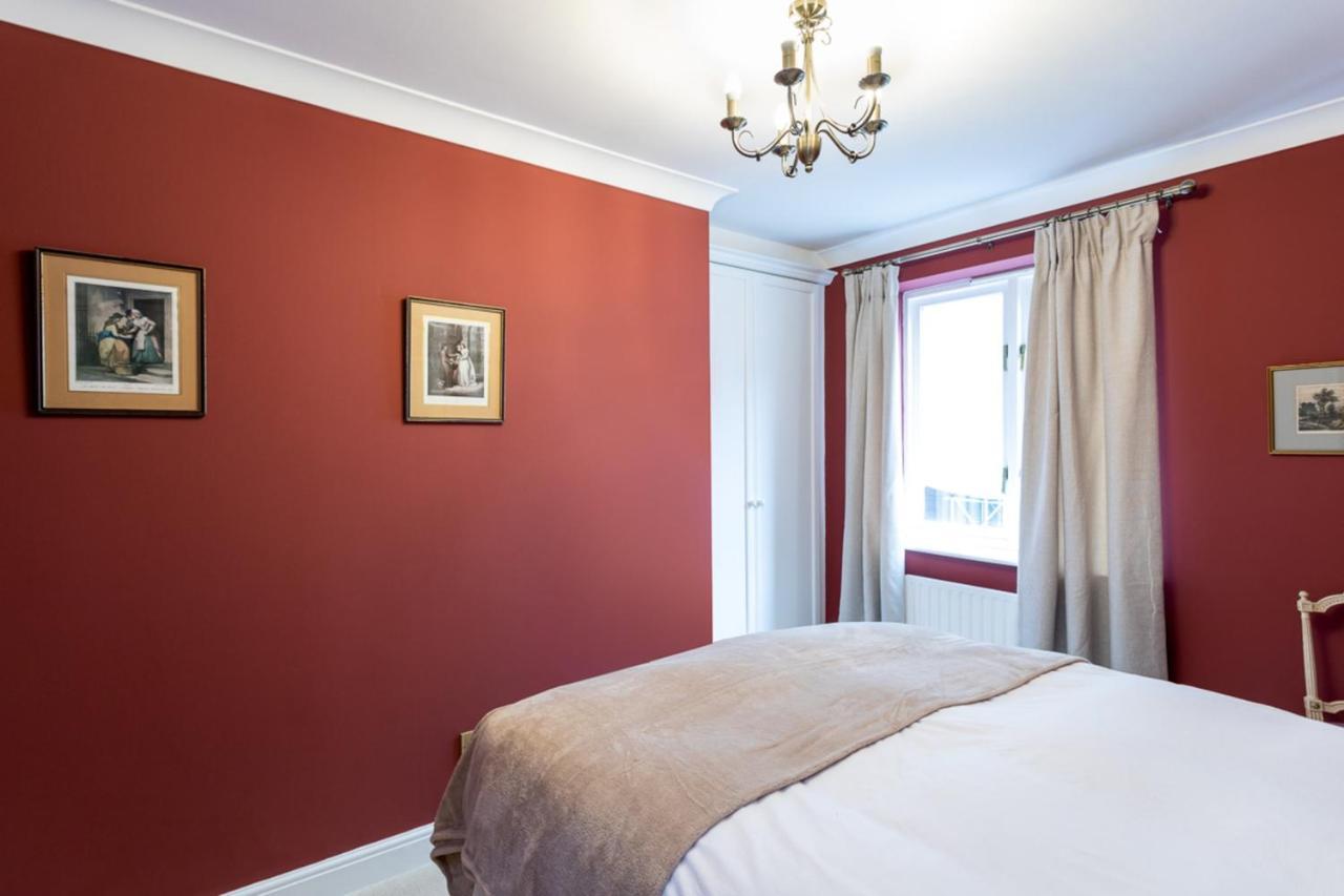 Bright Tower Bridge Nest Apartment London