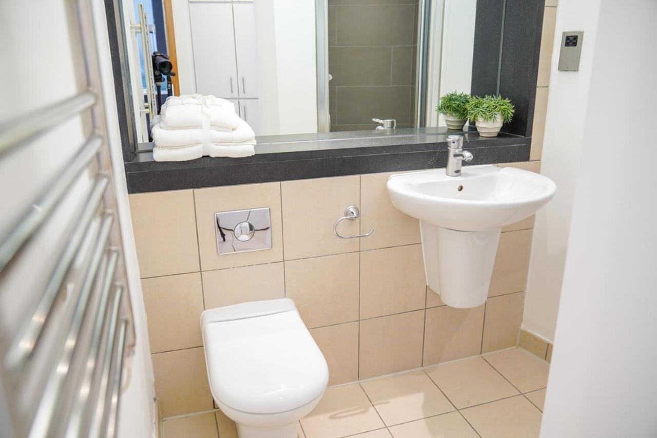 Piccadilly Circus Luxury Studio * Londen