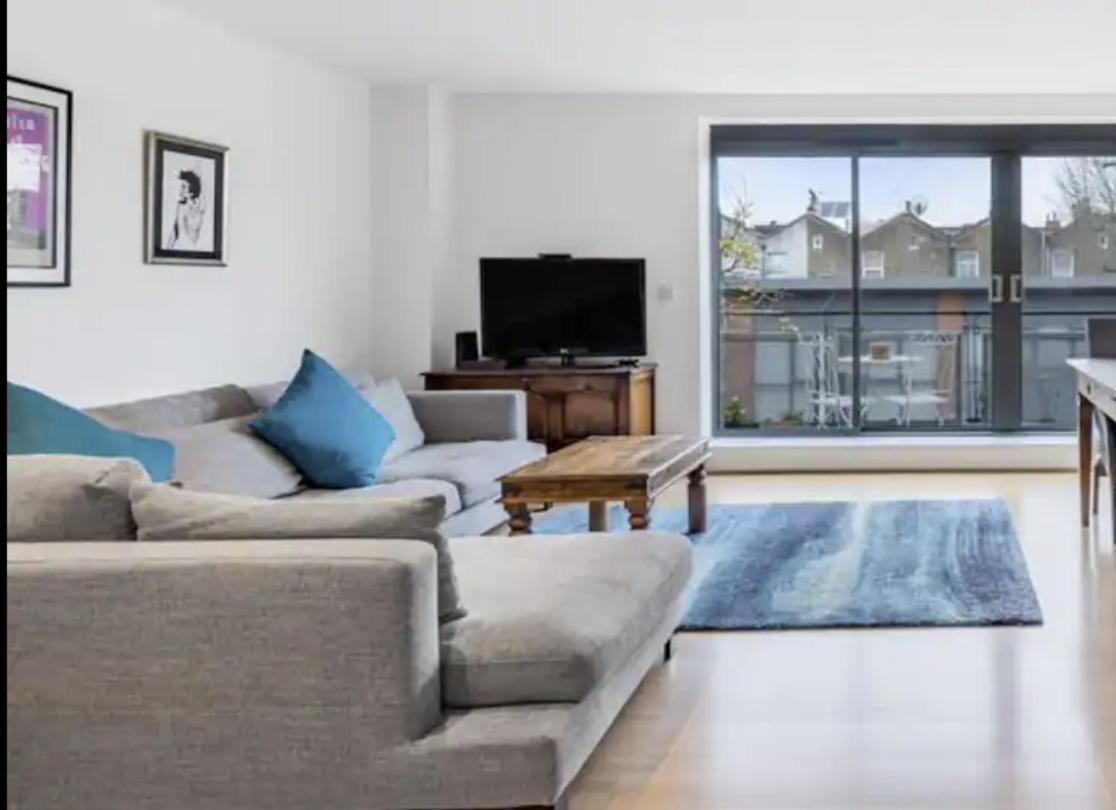 Spacious, Bright And Modern Flat In Holloway Apartment *