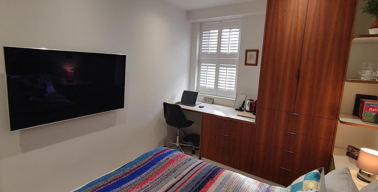 Comfortable With Ensuite * Londen