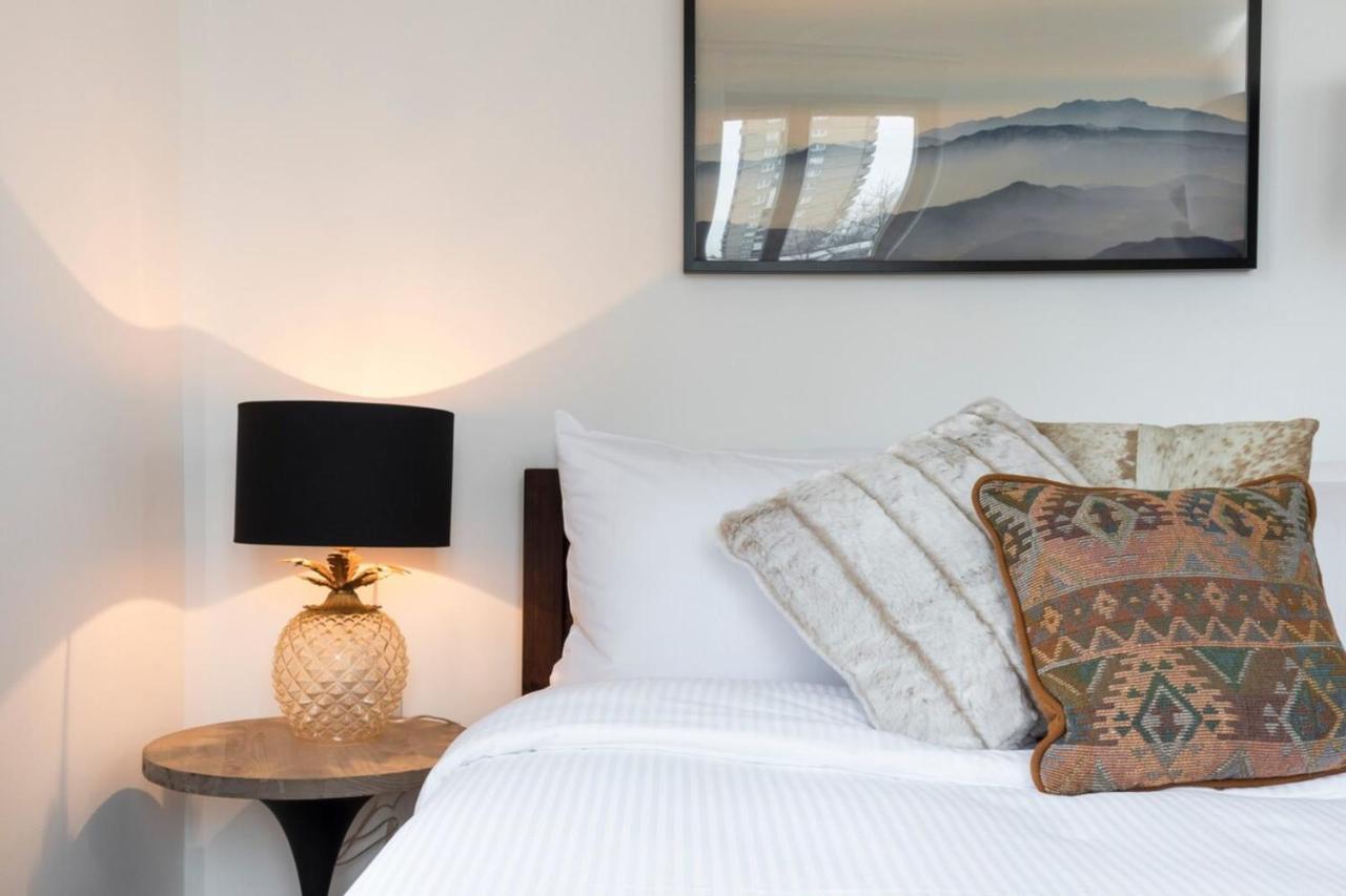 Apartamento Modern & Designed 2 Bed Penthouse Apt Sleeps Five *