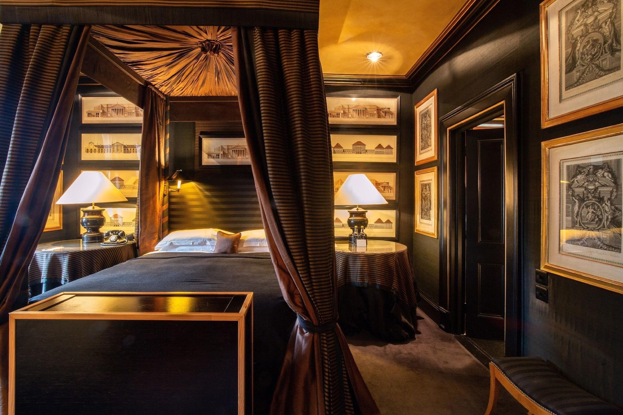 Hotel Blakes London
