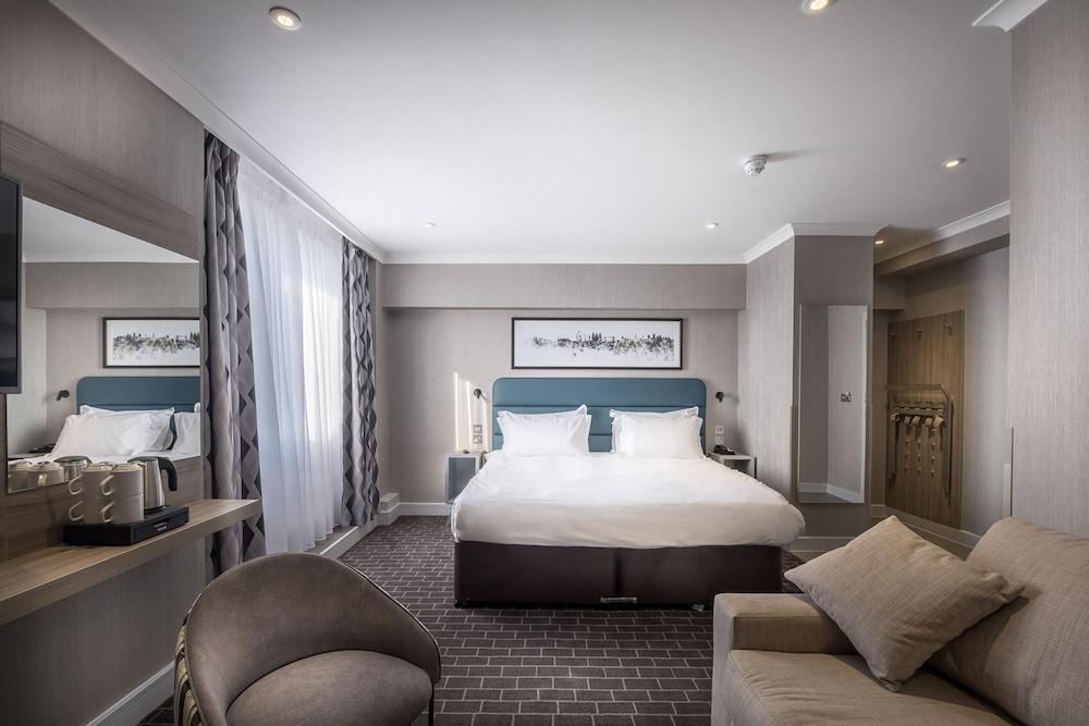 Hotel Sleeper At Royal National London
