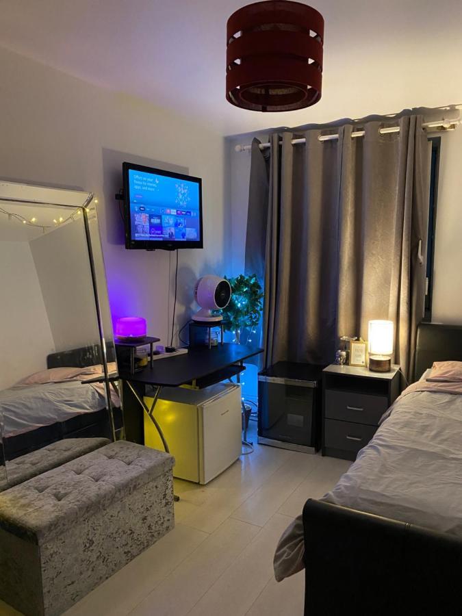 Private - Shared Near The City Accommodatie bij particulieren Londen