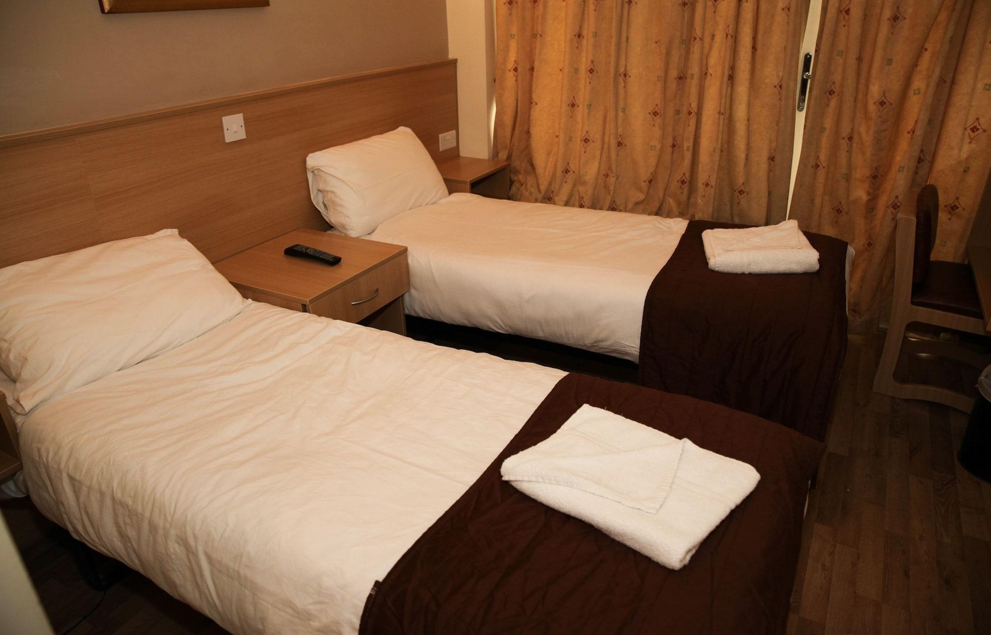 Guest house Holland Court London