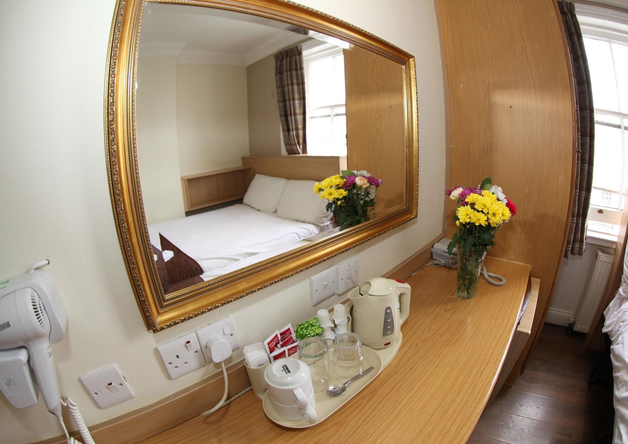 Holland Court London