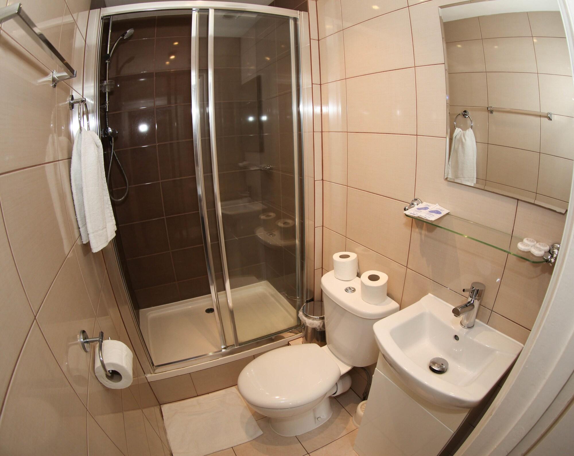 Holland Court 3* London