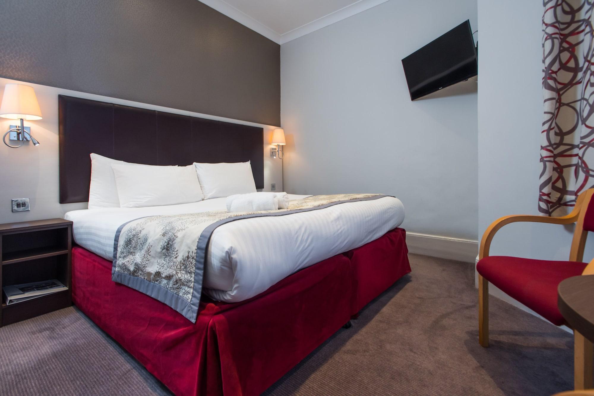 Western Chiswick Palace & Hotel London