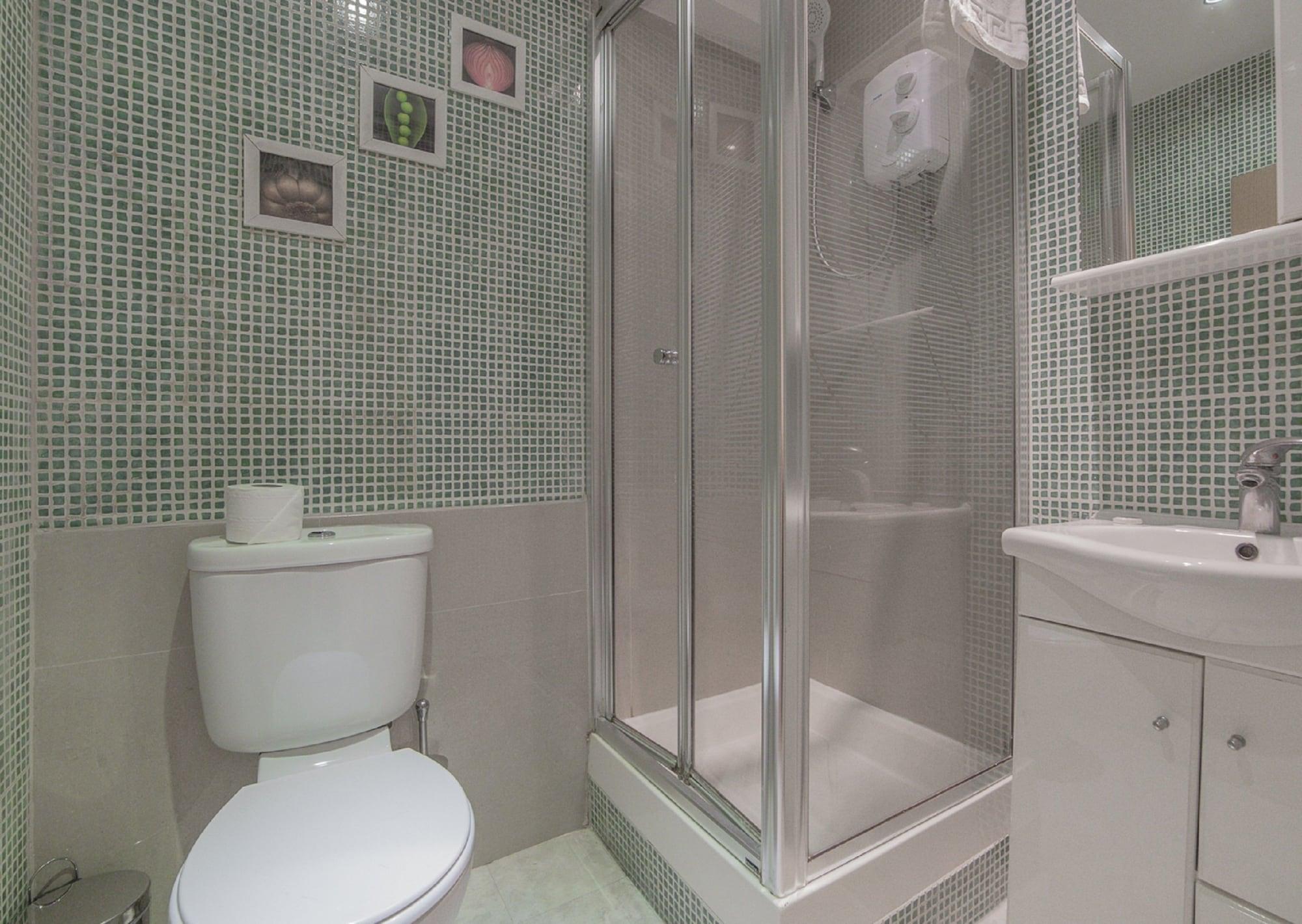 Imperial Court Studios Hotel 3*