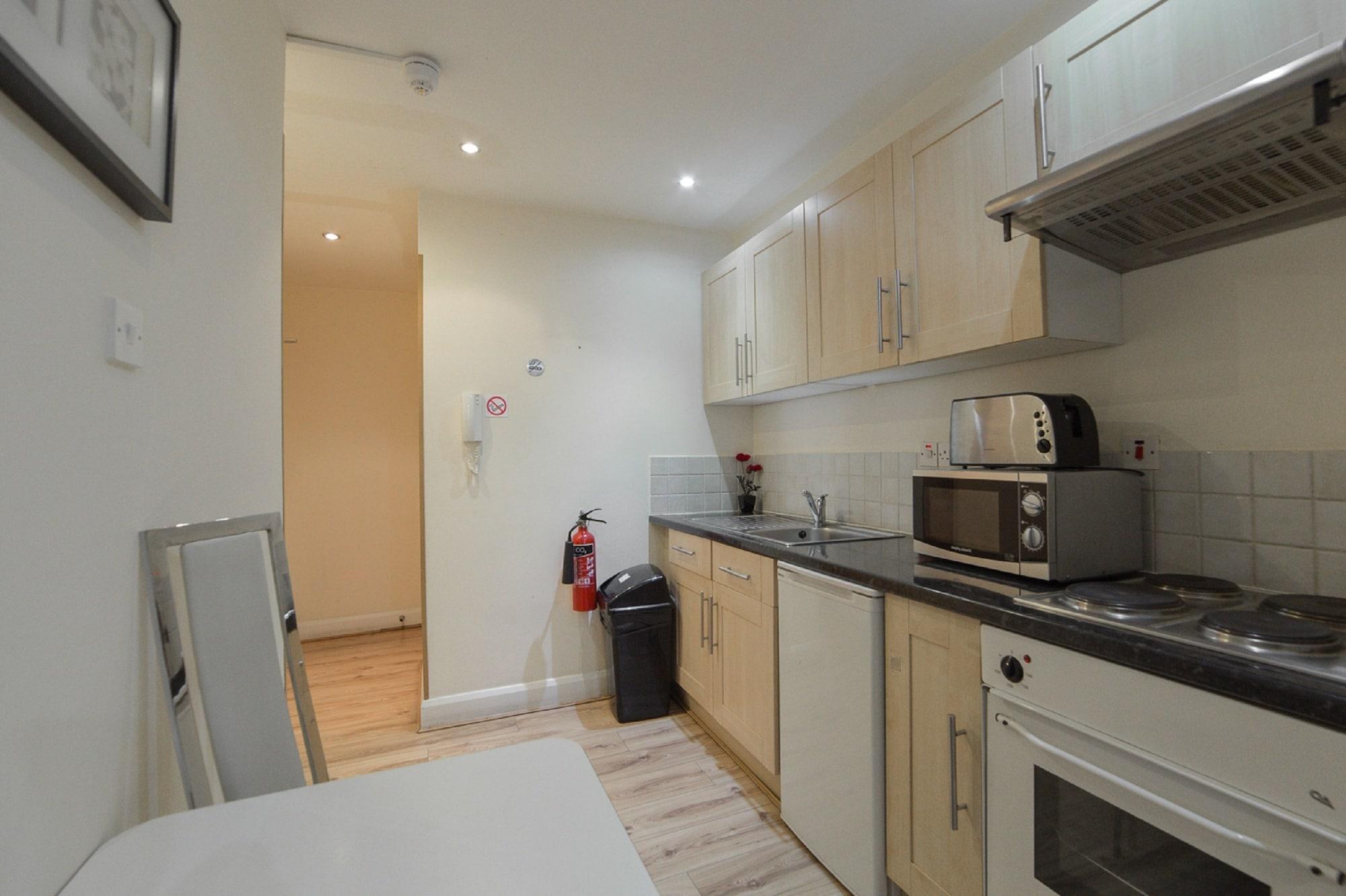 Imperial Court Studios 3* London