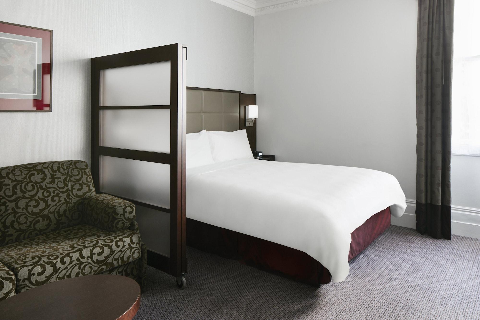 The Grand At Trafalgar Square Hotel
