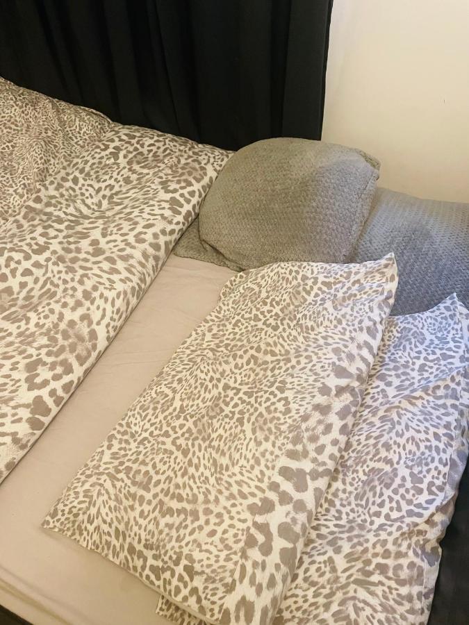 Fitzmaurice House Rennie Estate Homestay London