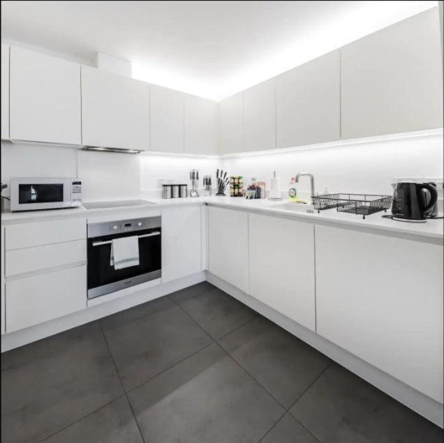 Apartment Stunning 2 Bed 2 Bath In Clerkenwell London