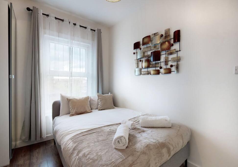 Lovely 2 Bedroom Flat In West Kilburn * Londen
