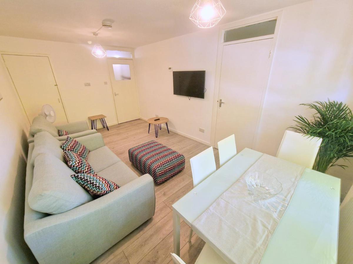 Flat In Battersea, 5 Minutes From Clapham Junction Station Apartment London