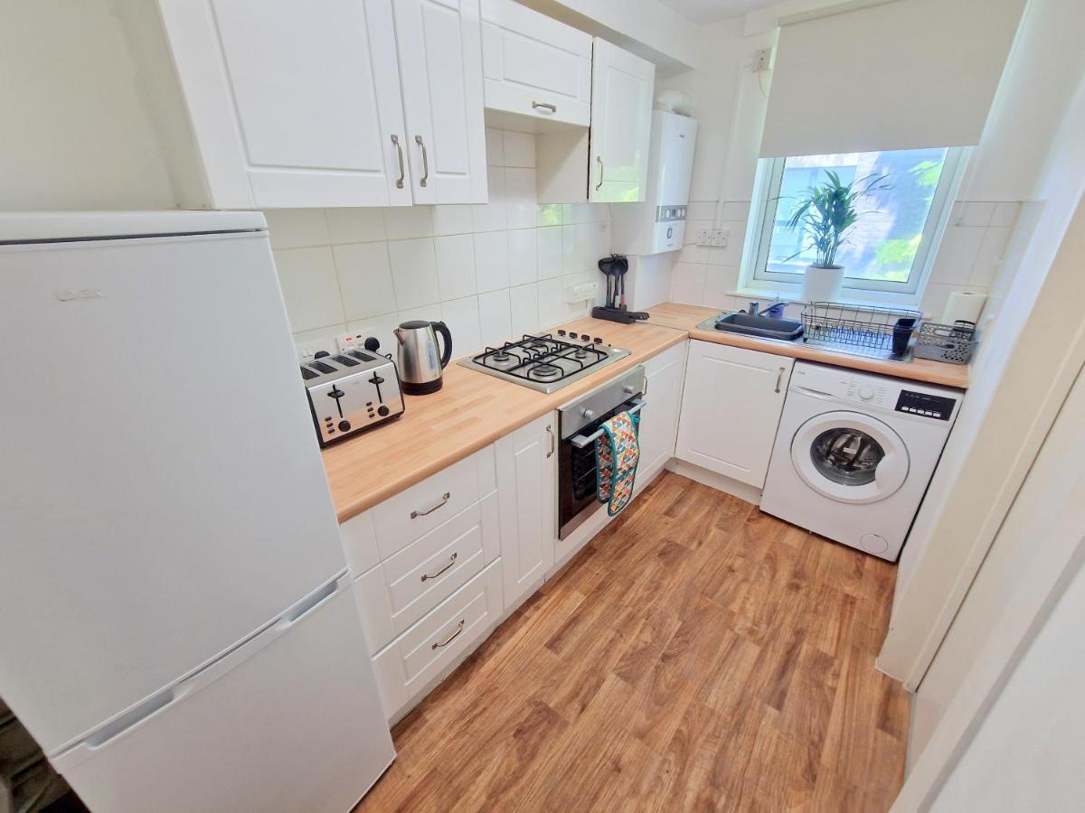 Flat In Battersea, 5 Minutes From Clapham Junction Station Apartment *